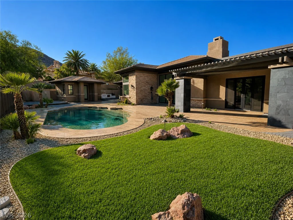 2577 Red Arrow, Las Vegas, NV 89135