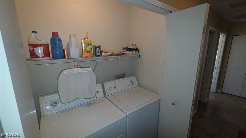 2136 Golden Hill, Las Vegas, NV 89106