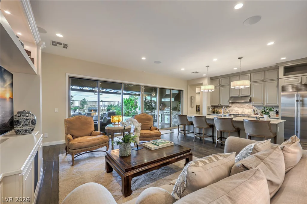6842 Regency Crest, Las Vegas, NV 89148