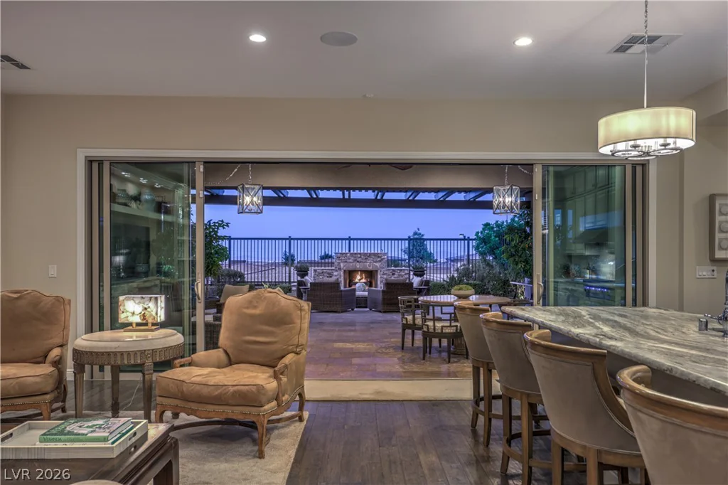 6842 Regency Crest, Las Vegas, NV 89148