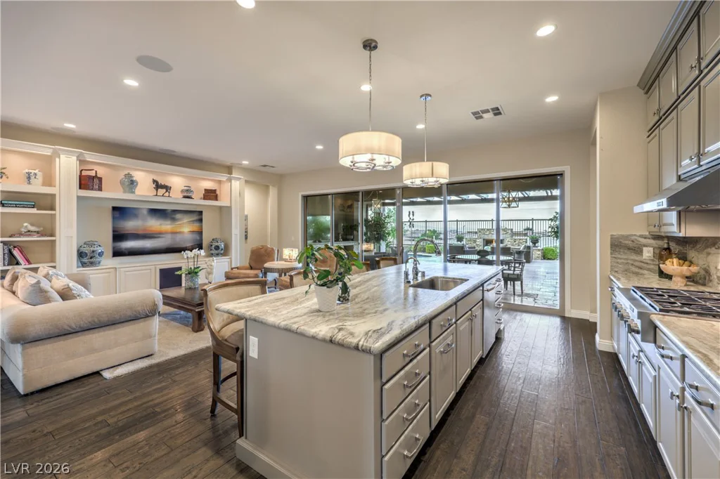 6842 Regency Crest, Las Vegas, NV 89148