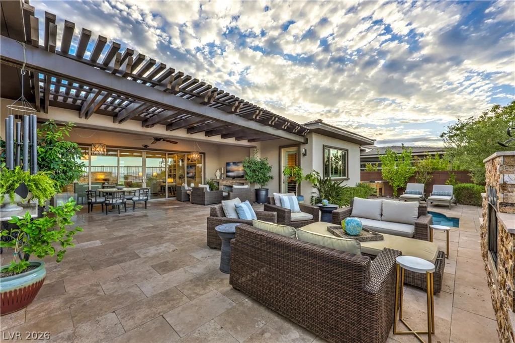 6842 Regency Crest, Las Vegas, NV 89148