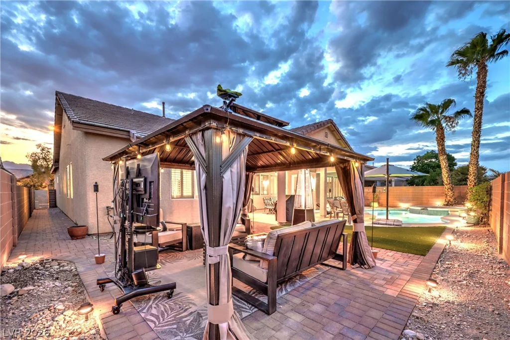 7228 Dusty Cloud, Las Vegas, NV 89149