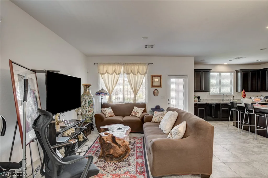 7588 Eastham Bay, Las Vegas, NV 89179