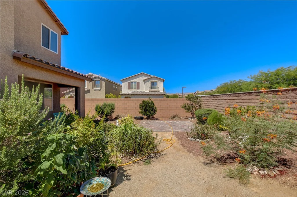 7588 Eastham Bay, Las Vegas, NV 89179