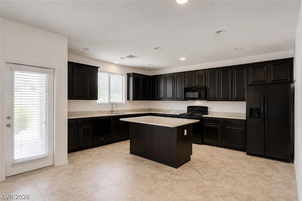 7588 Eastham Bay, Las Vegas, NV 89179
