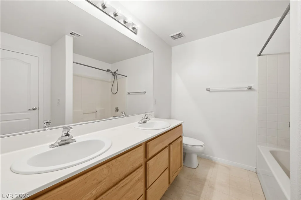 7530 Splashing Rock, Las Vegas, NV 89131