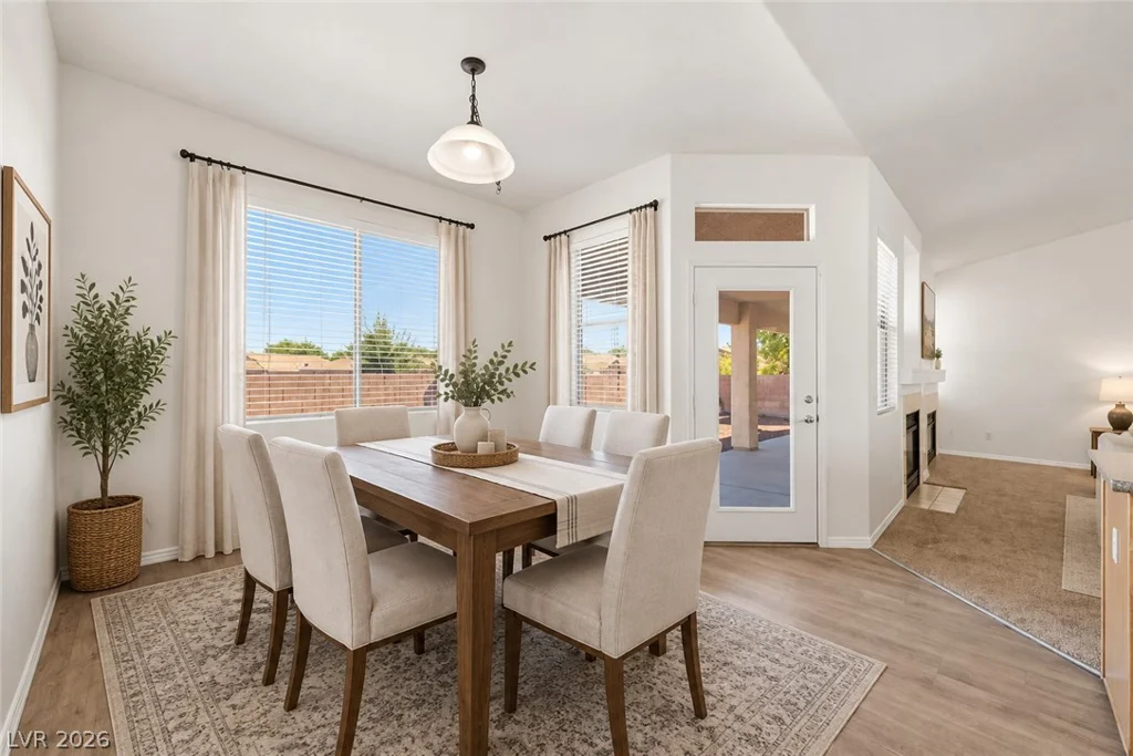 7530 Splashing Rock, Las Vegas, NV 89131