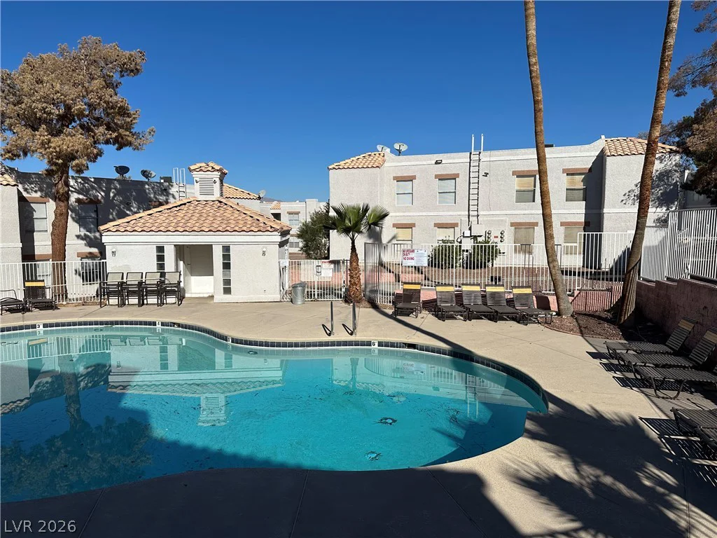 6800 Lake Mead, Las Vegas, NV 89156