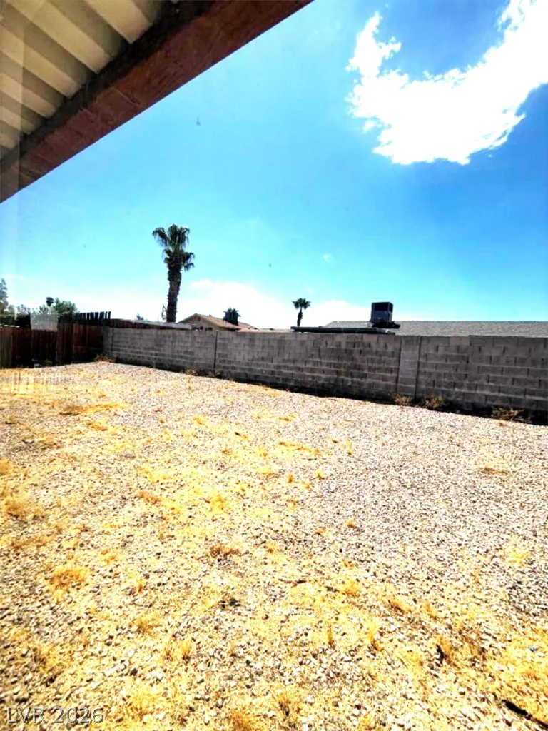 6917 Rocky Point, Las Vegas, NV 89145