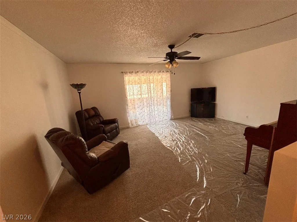 6917 Rocky Point, Las Vegas, NV 89145
