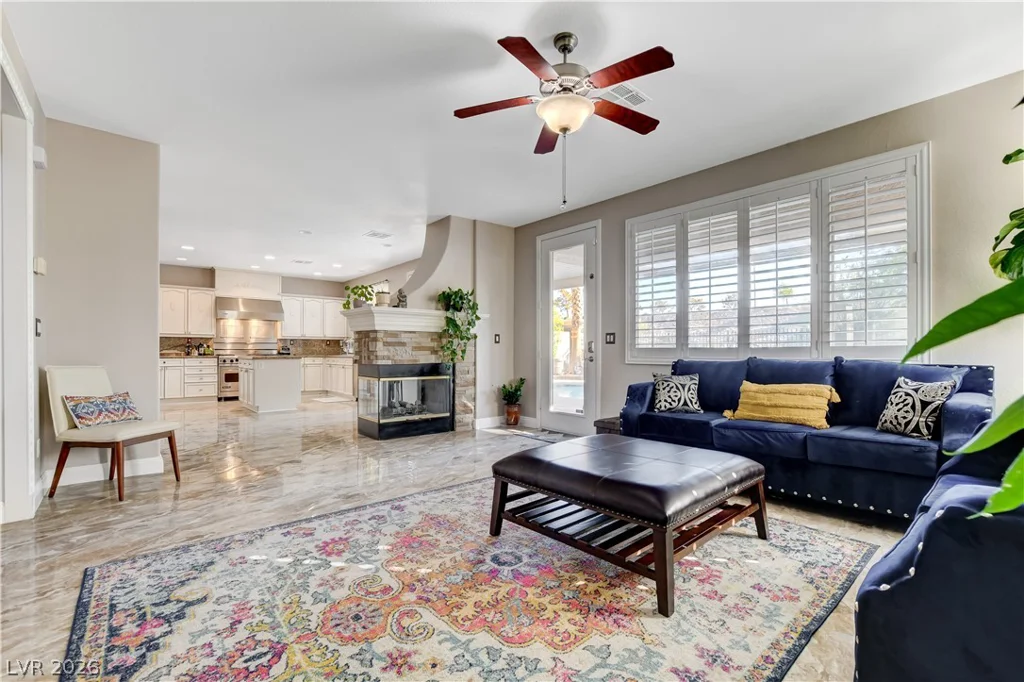 1693 Ravanusa, Henderson, NV 89052