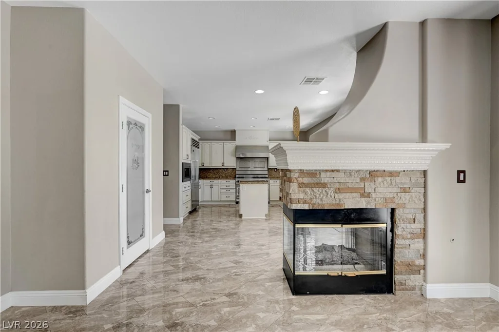 1693 Ravanusa, Henderson, NV 89052