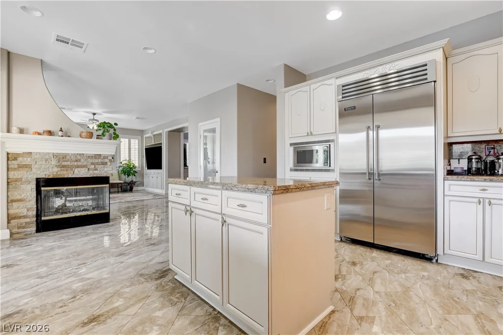 1693 Ravanusa, Henderson, NV 89052