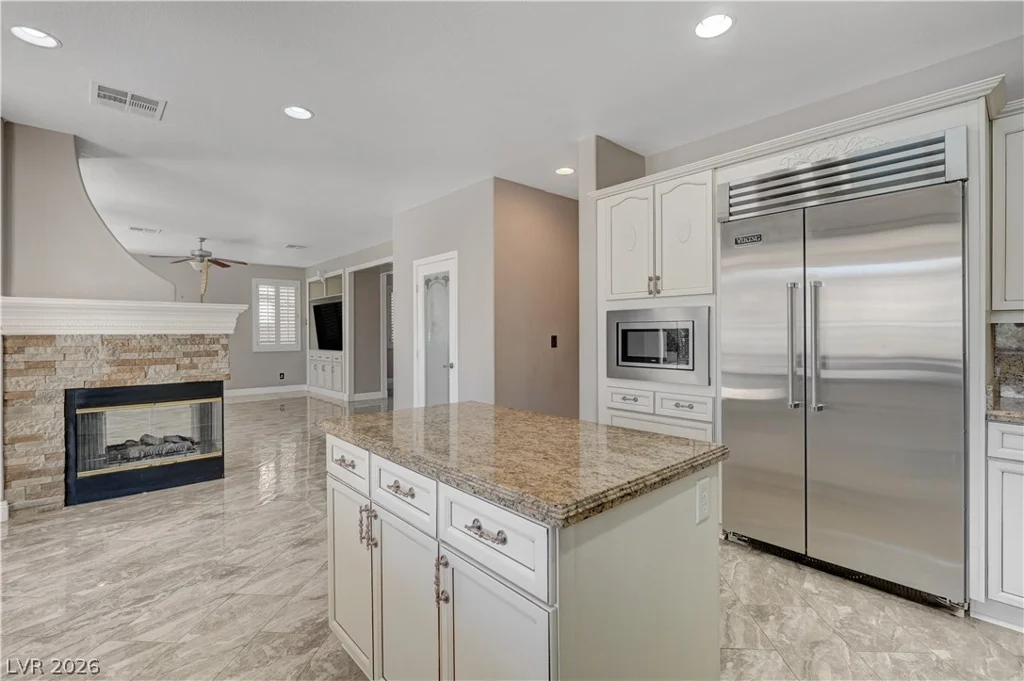 1693 Ravanusa, Henderson, NV 89052