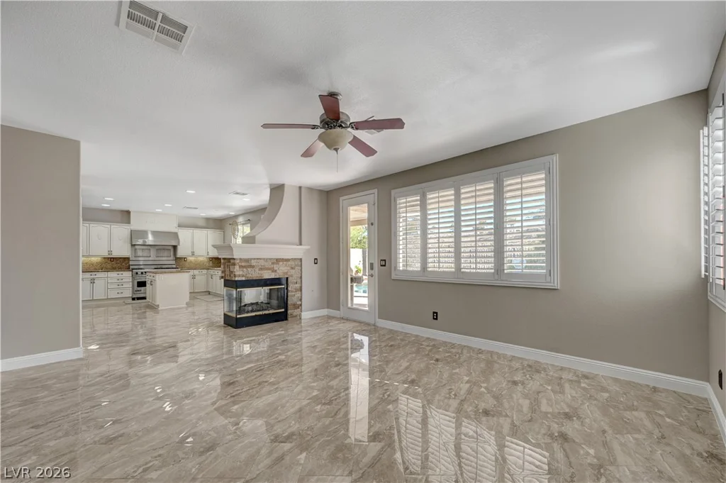 1693 Ravanusa, Henderson, NV 89052