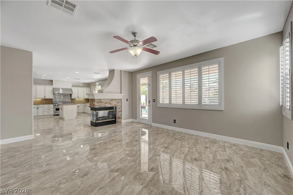 1693 Ravanusa, Henderson, NV 89052