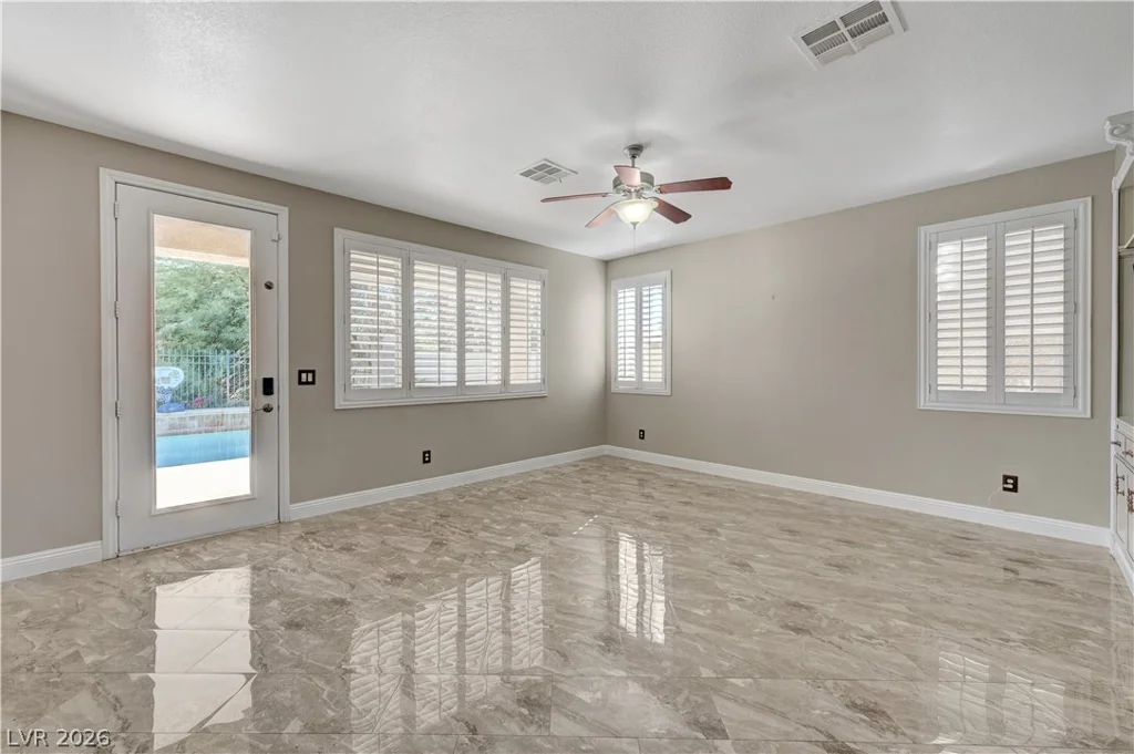 1693 Ravanusa, Henderson, NV 89052