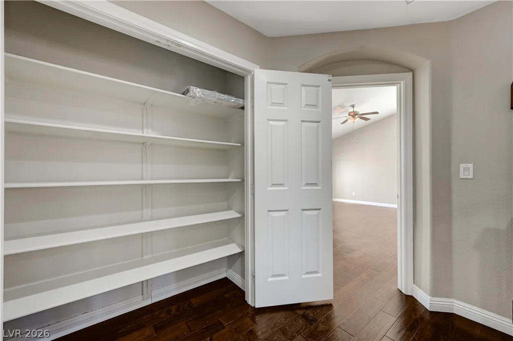 1693 Ravanusa, Henderson, NV 89052