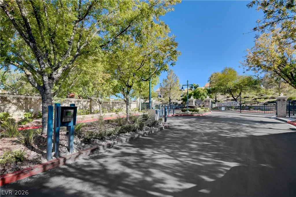 1693 Ravanusa, Henderson, NV 89052
