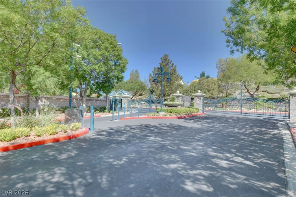 1693 Ravanusa, Henderson, NV 89052