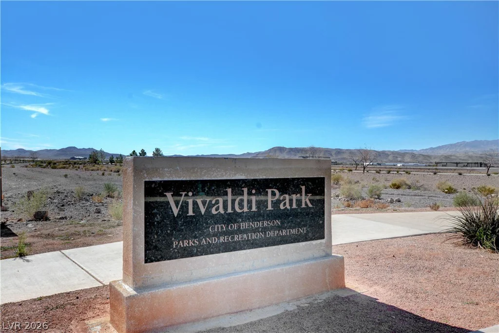 1693 Ravanusa, Henderson, NV 89052