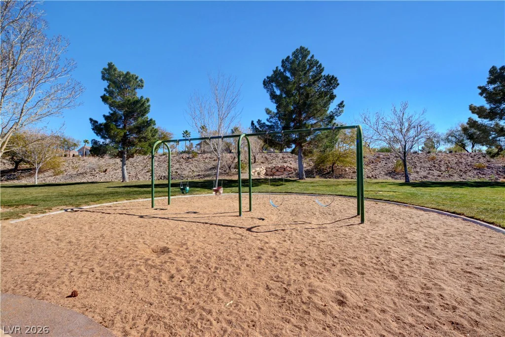 1693 Ravanusa, Henderson, NV 89052