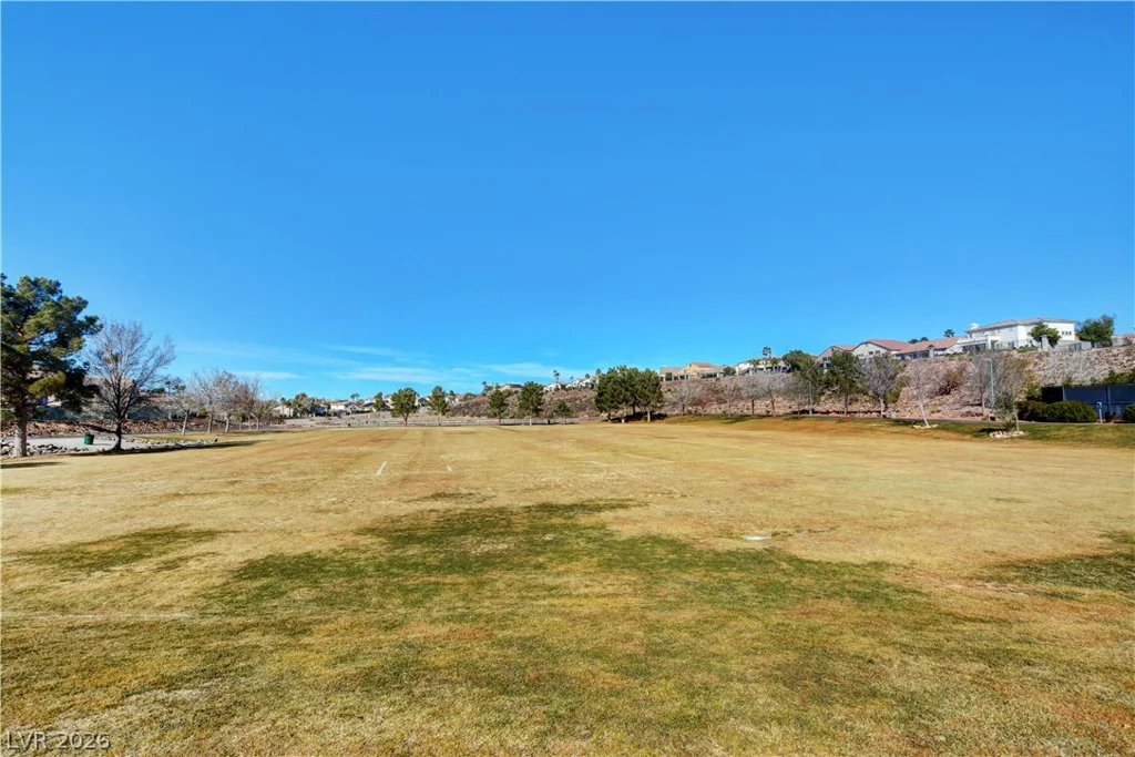 1693 Ravanusa, Henderson, NV 89052