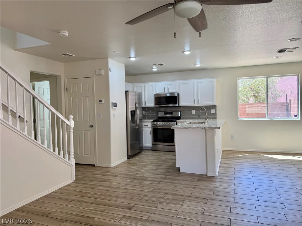 8220 Royal Lilly, Las Vegas, NV 89139