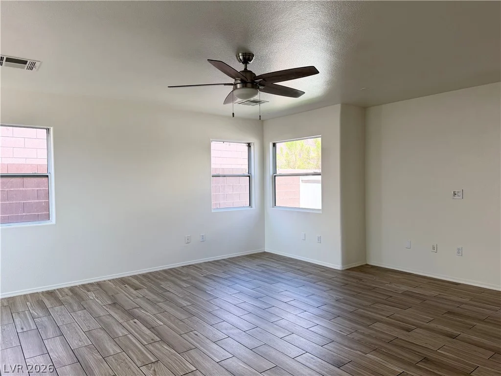 8220 Royal Lilly, Las Vegas, NV 89139