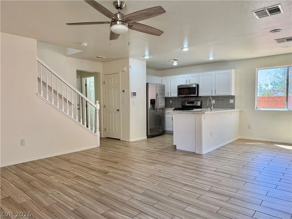 8220 Royal Lilly, Las Vegas, NV 89139