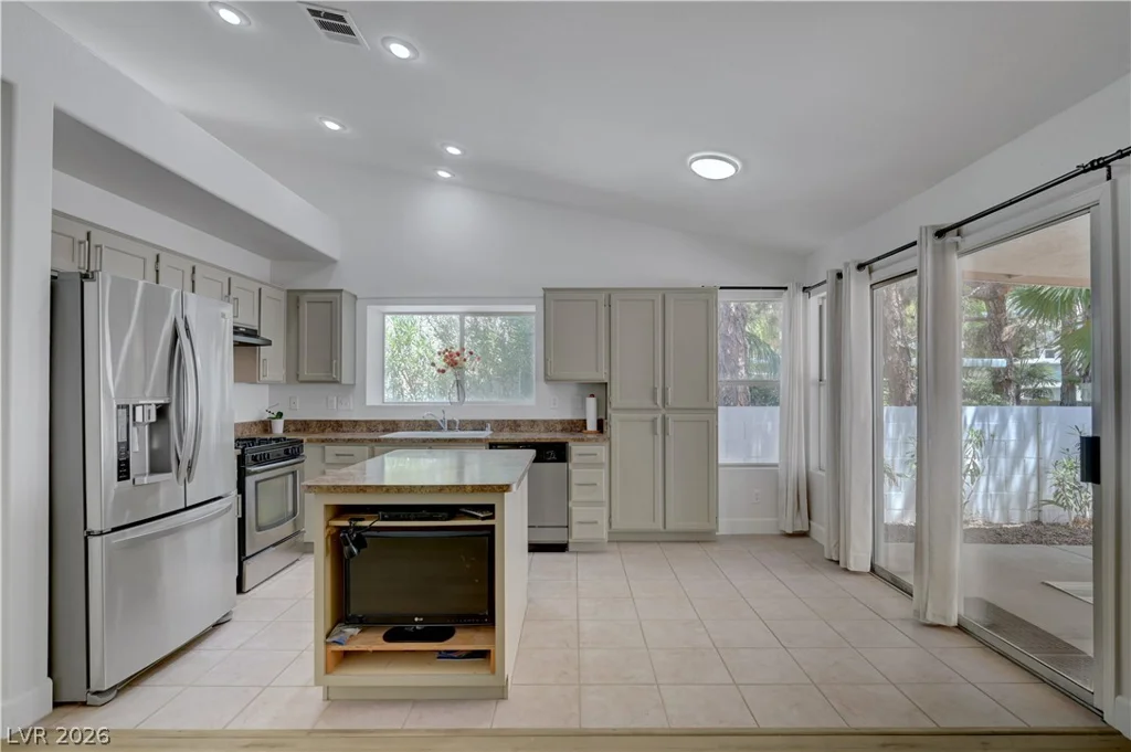 9054 Monteloma, Henderson, NV 89074