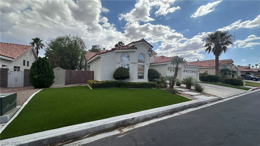 6207 Oak Park, Las Vegas, NV 89118