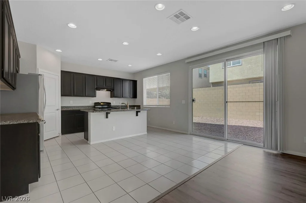 7711 Coral Cactus, Las Vegas, NV 89139
