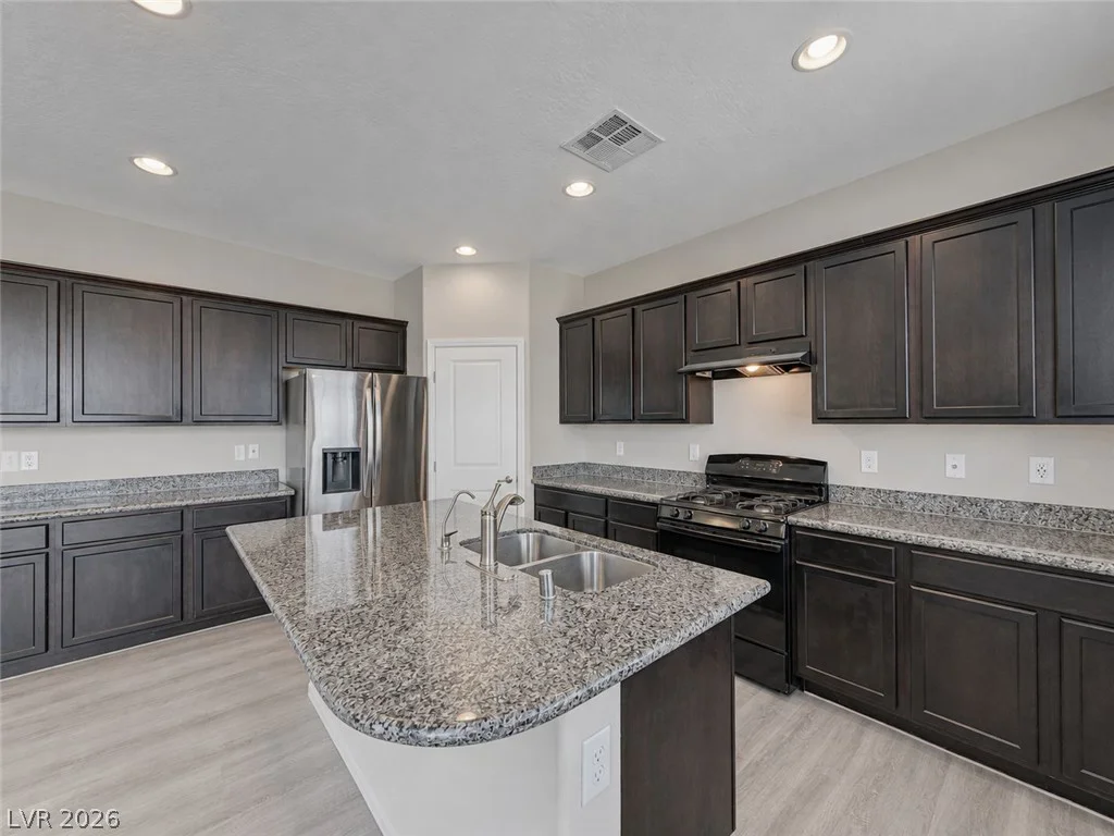 7711 Coral Cactus, Las Vegas, NV 89139