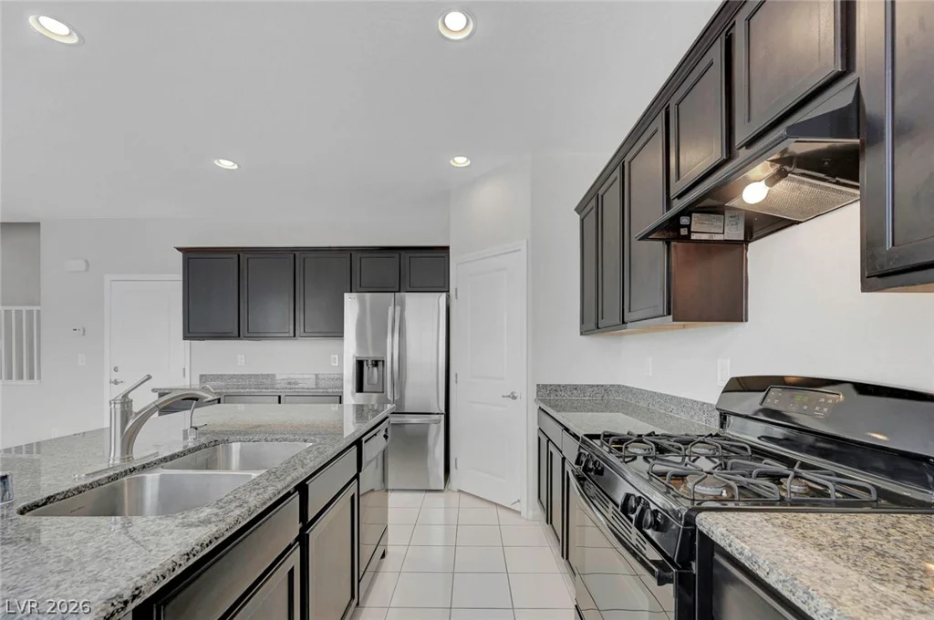 7711 Coral Cactus, Las Vegas, NV 89139