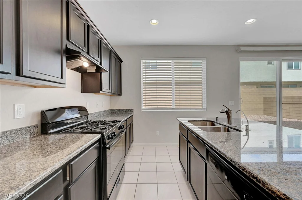 7711 Coral Cactus, Las Vegas, NV 89139