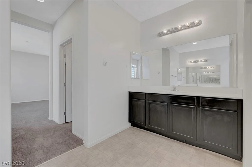 7711 Coral Cactus, Las Vegas, NV 89139
