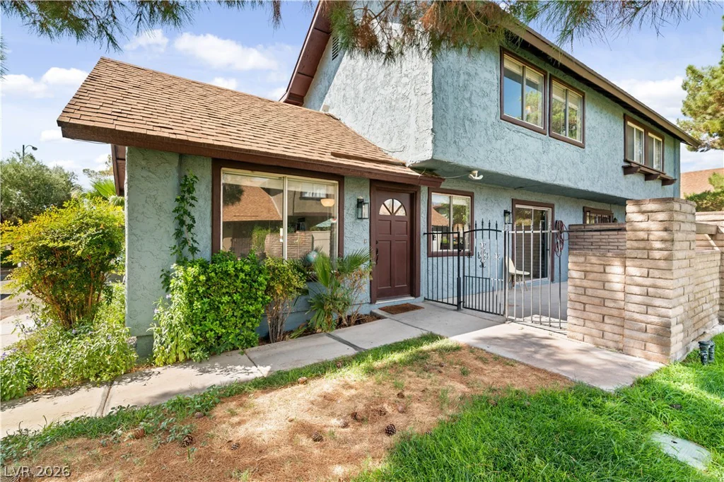 4490 Del Oro, Las Vegas, NV 89102