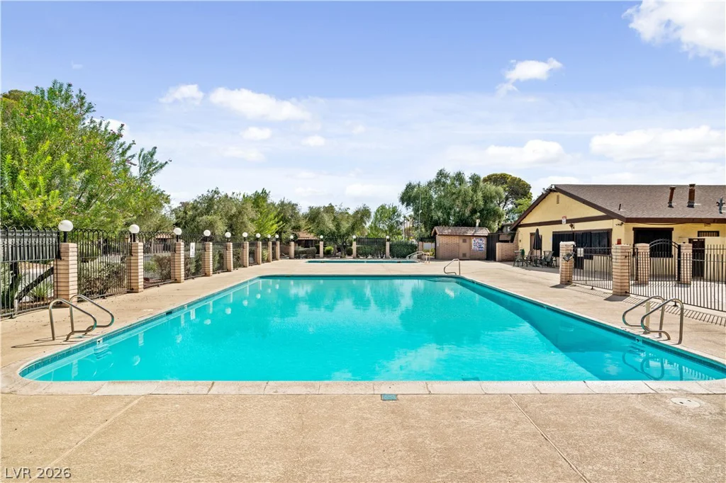 4490 Del Oro, Las Vegas, NV 89102