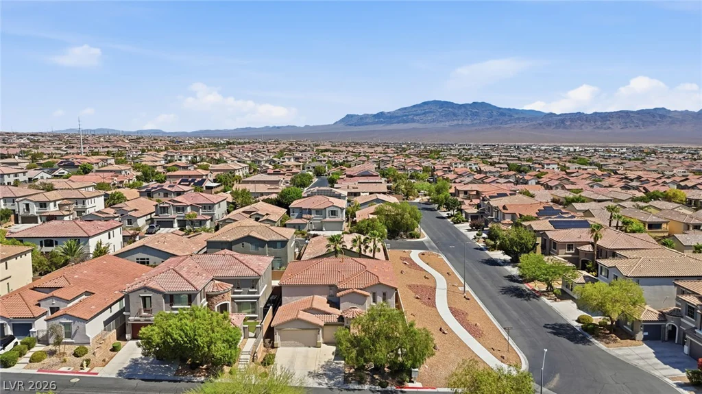 9952 Madison Walk, Las Vegas, NV 89149