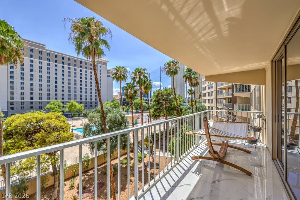 205 Harmon, Las Vegas, NV 89169