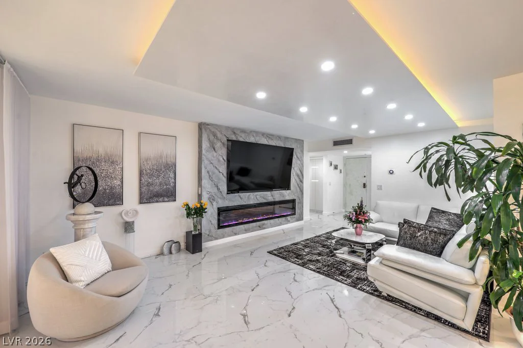 205 Harmon, Las Vegas, NV 89169