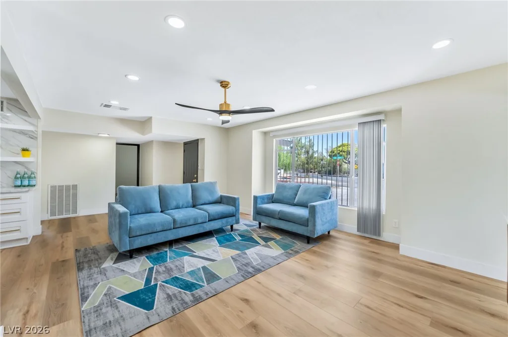 1436 Bracken, Las Vegas, NV 89104