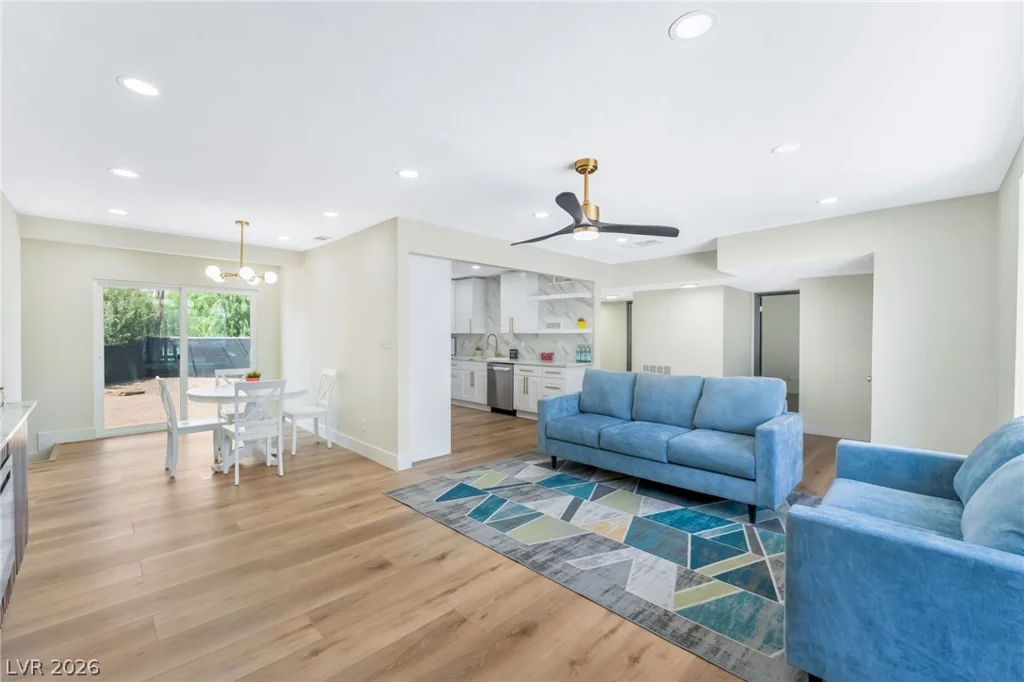 1436 Bracken, Las Vegas, NV 89104