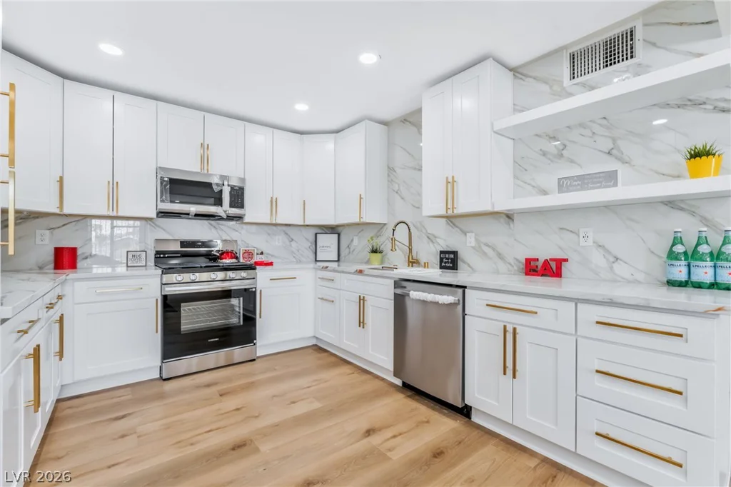 1436 Bracken, Las Vegas, NV 89104