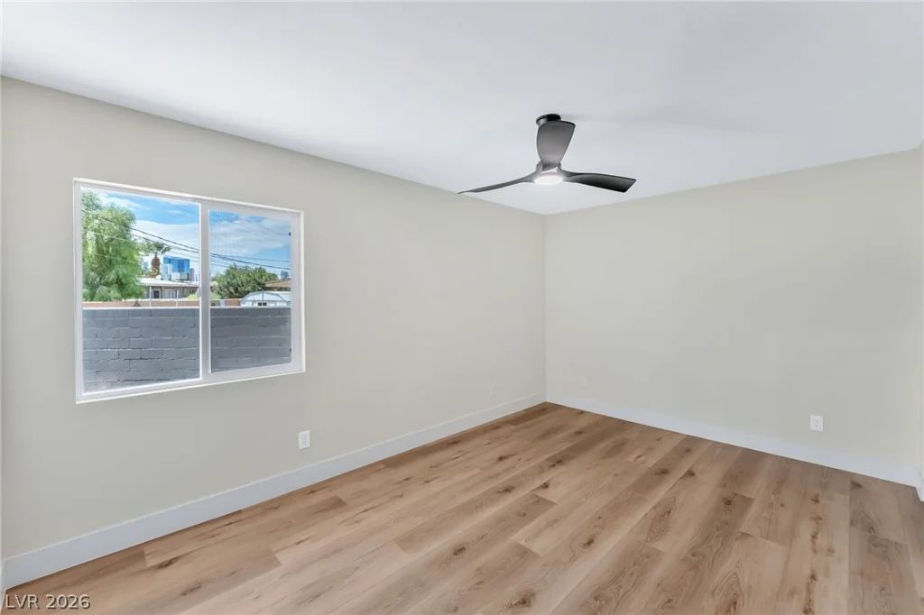 1436 Bracken, Las Vegas, NV 89104