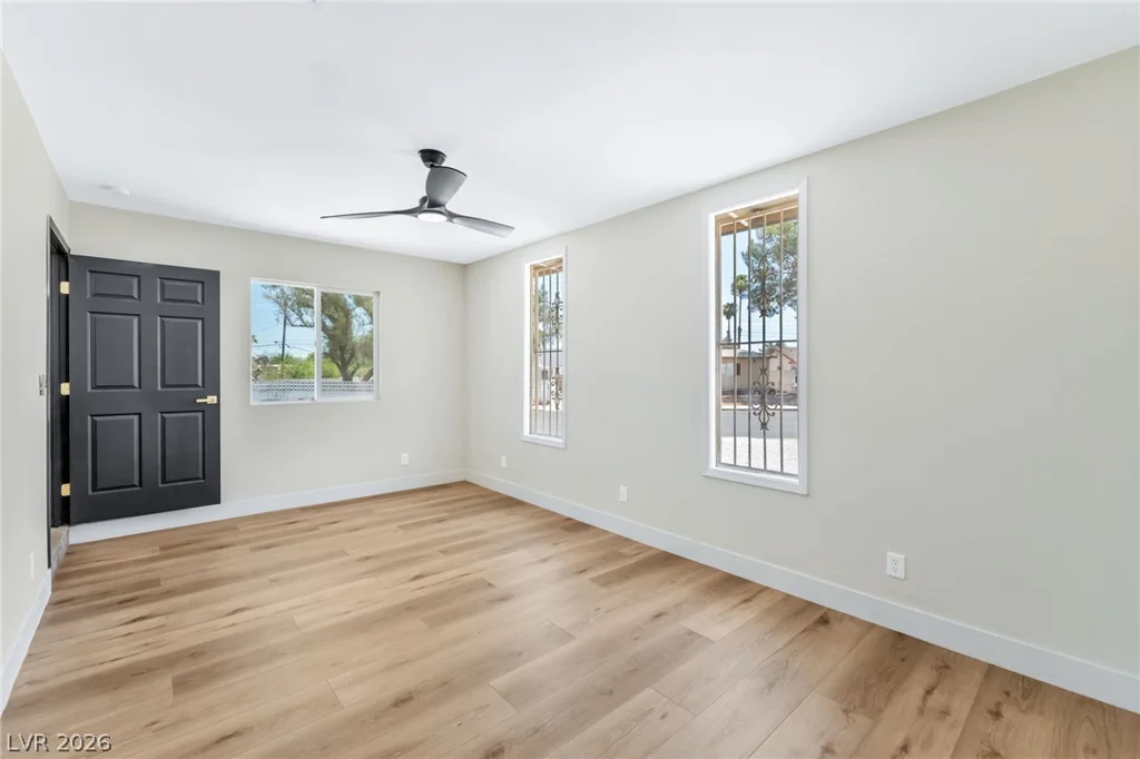 1436 Bracken, Las Vegas, NV 89104