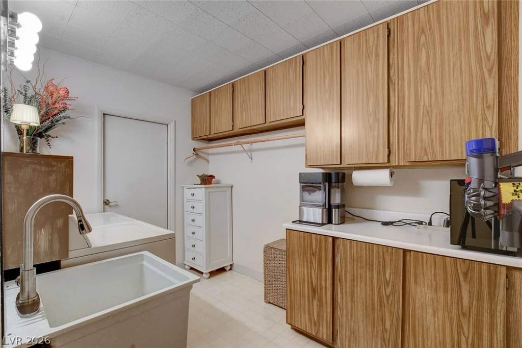 517 Tara, Boulder City, NV 89005
