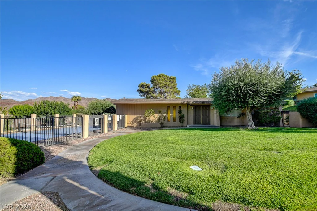 517 Tara, Boulder City, NV 89005